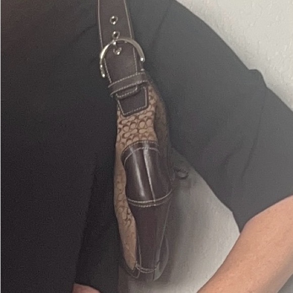 Coach Hobo bag, brown signature print with leather strap and trim. - Picture 9 of 12